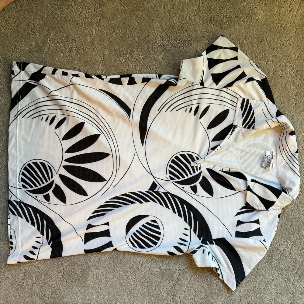 Black and White Short Sleeve Tee